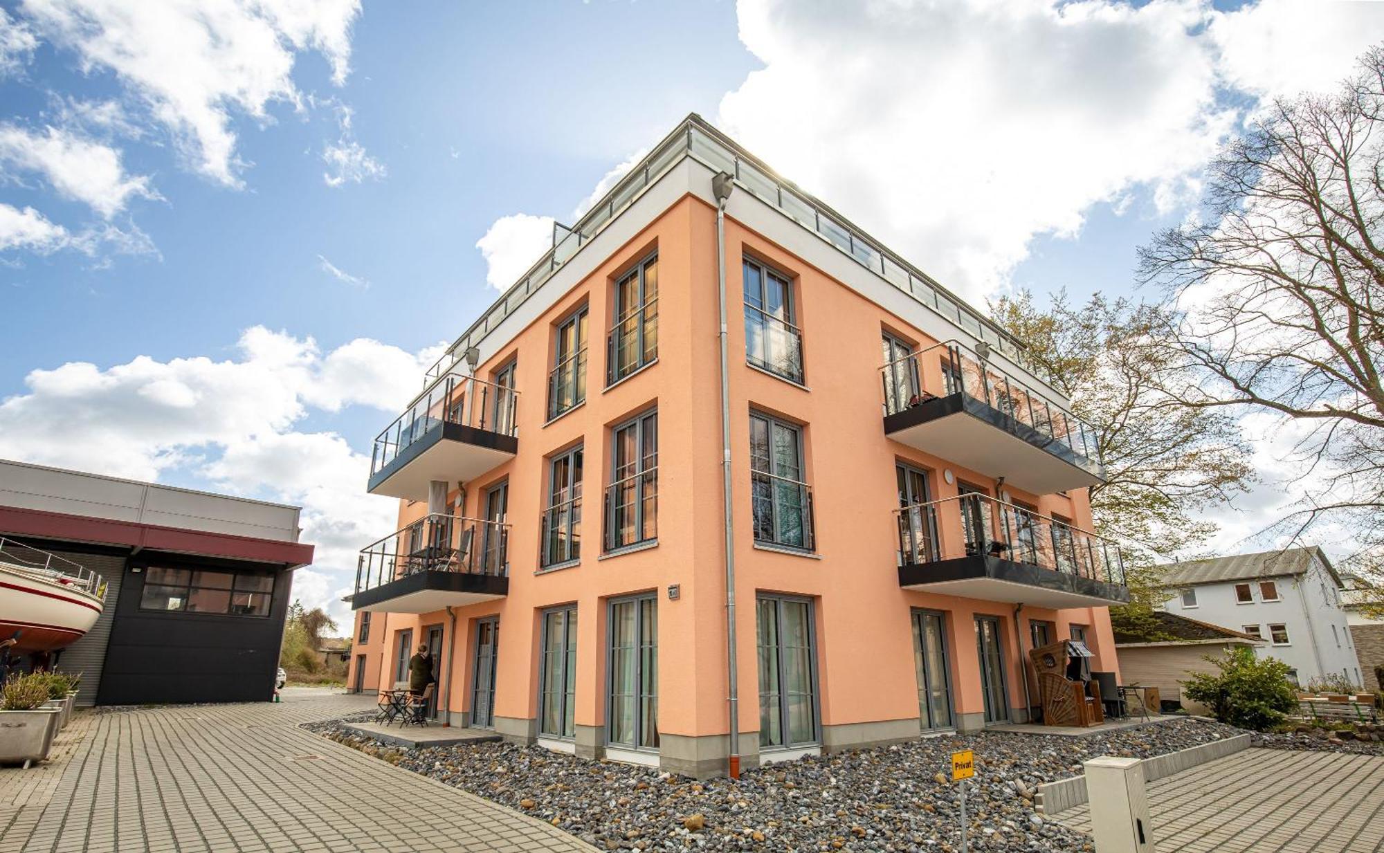 Alte Fischfabrik Lauterbach "Mehrzeit Am Bodden" Apartamento Exterior foto